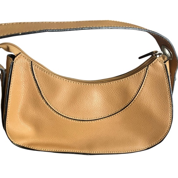 Tod’s Purse - Picture 2 of 13